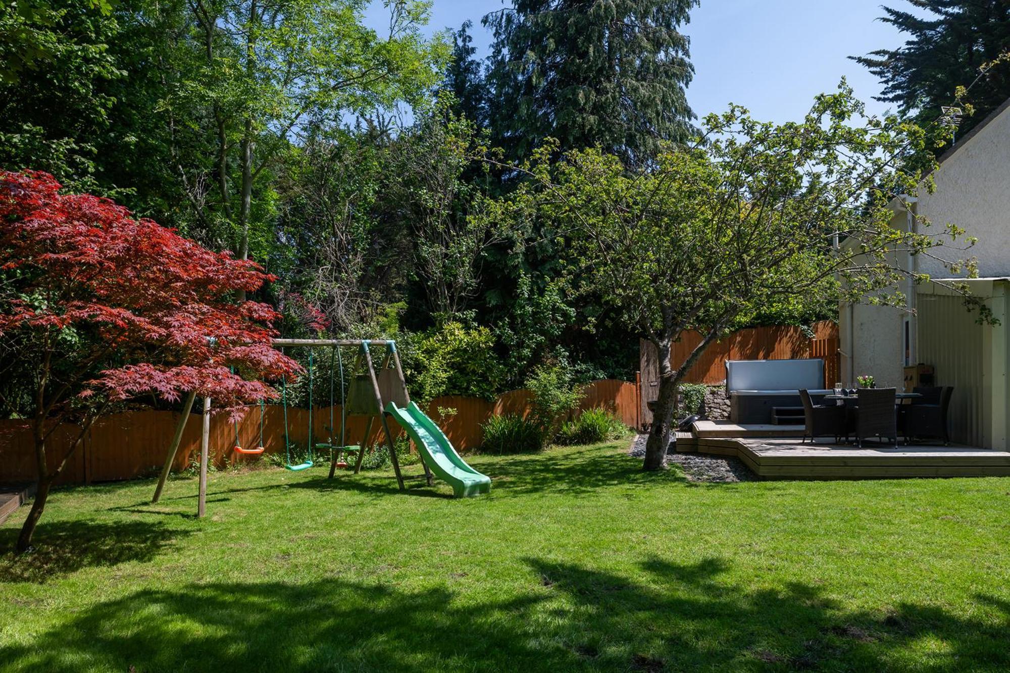 The Coachhouse - Cottage With Private Hot Tub Colwyn Bay Buitenkant foto