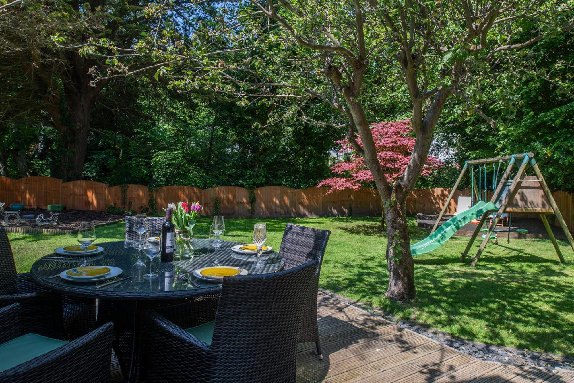 The Coachhouse - Cottage With Private Hot Tub Colwyn Bay Buitenkant foto